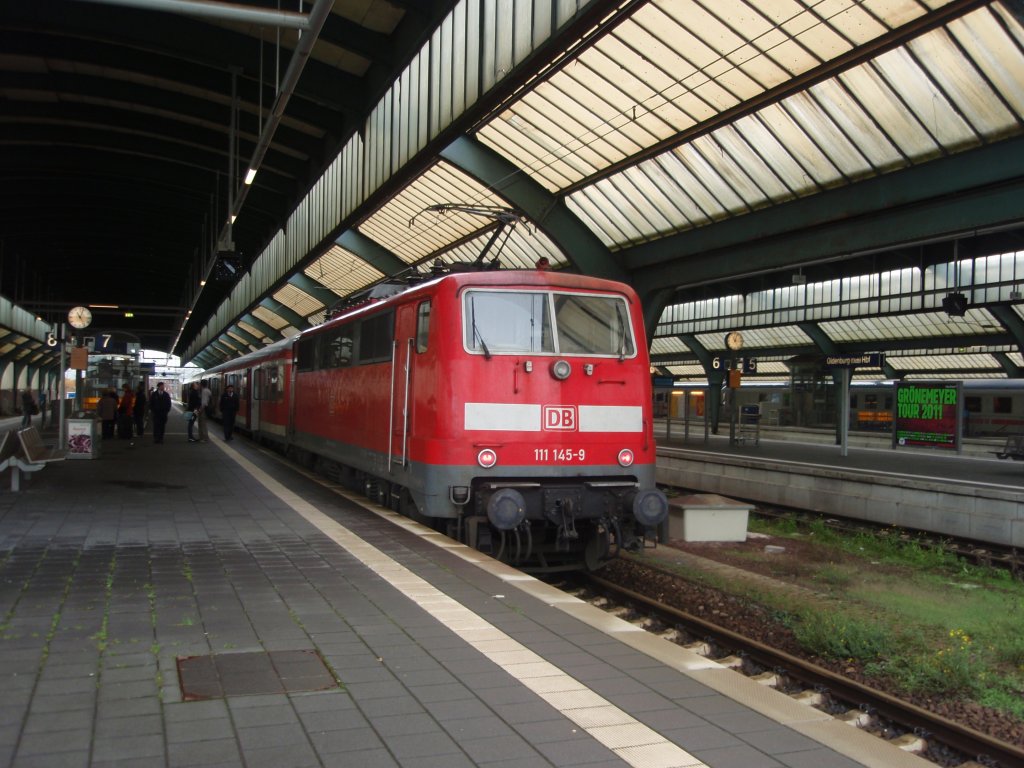 111 145 als RB nach Bremen Hbf in Oldenburg (Oldb.) Hbf. 06.11.2010