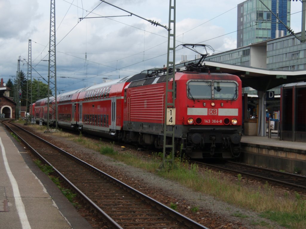 143 364 als RB nach Neustadt (Schwarz.) in Freiburg (Breisgau) Hbf. 15.08.2010