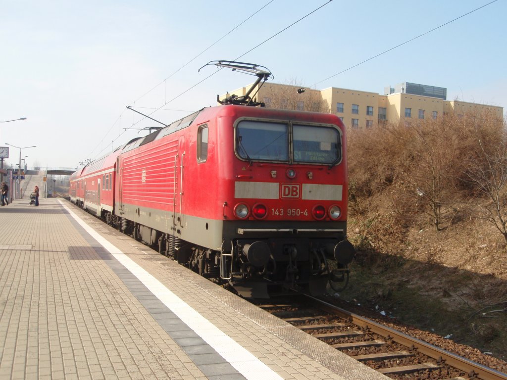 143 950 als S 1 aus Leipzig Hbf in Leipzig Miltitzer Allee. 05.03.2011