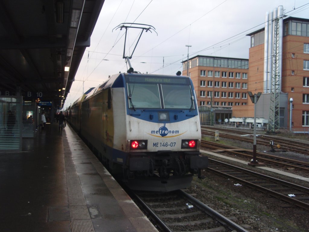 146-07 der metronom Eisenbahngesellschaft als MEr nach Hamburg Hbf in Bremen Hbf. 08.01.2011