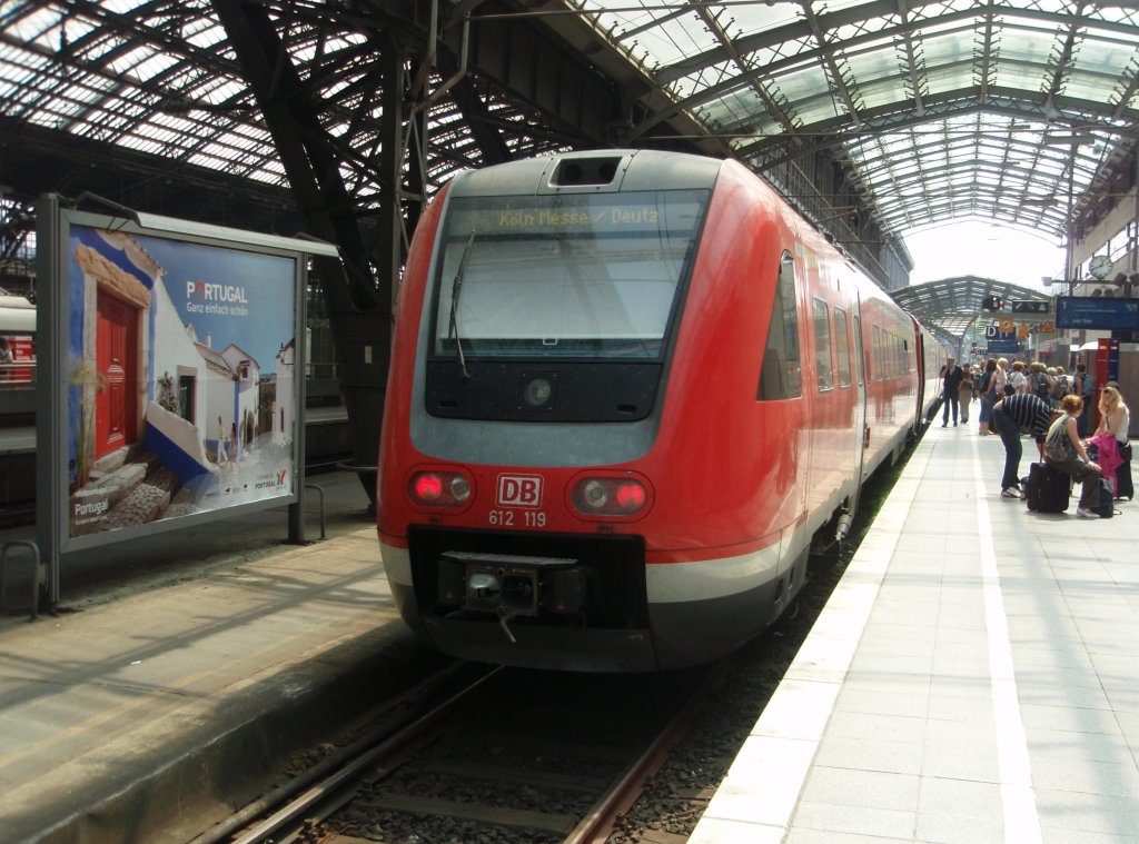 612 119 als RE 12 Trier Hbf - Kln Messe/Deutz in Kln Hbf. 21.05.2011