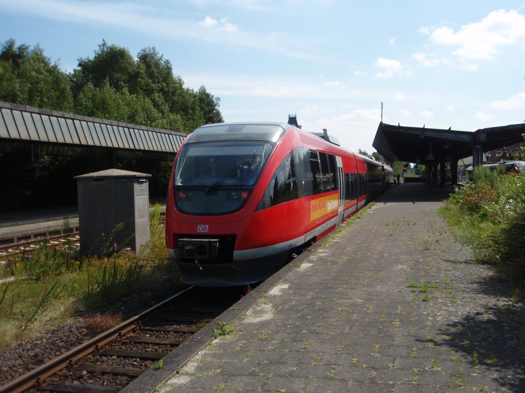 643 569 als RB 64 Enschede - Mnster (Westf.) Hbf in Gronau (Westf.). 26.07.2009