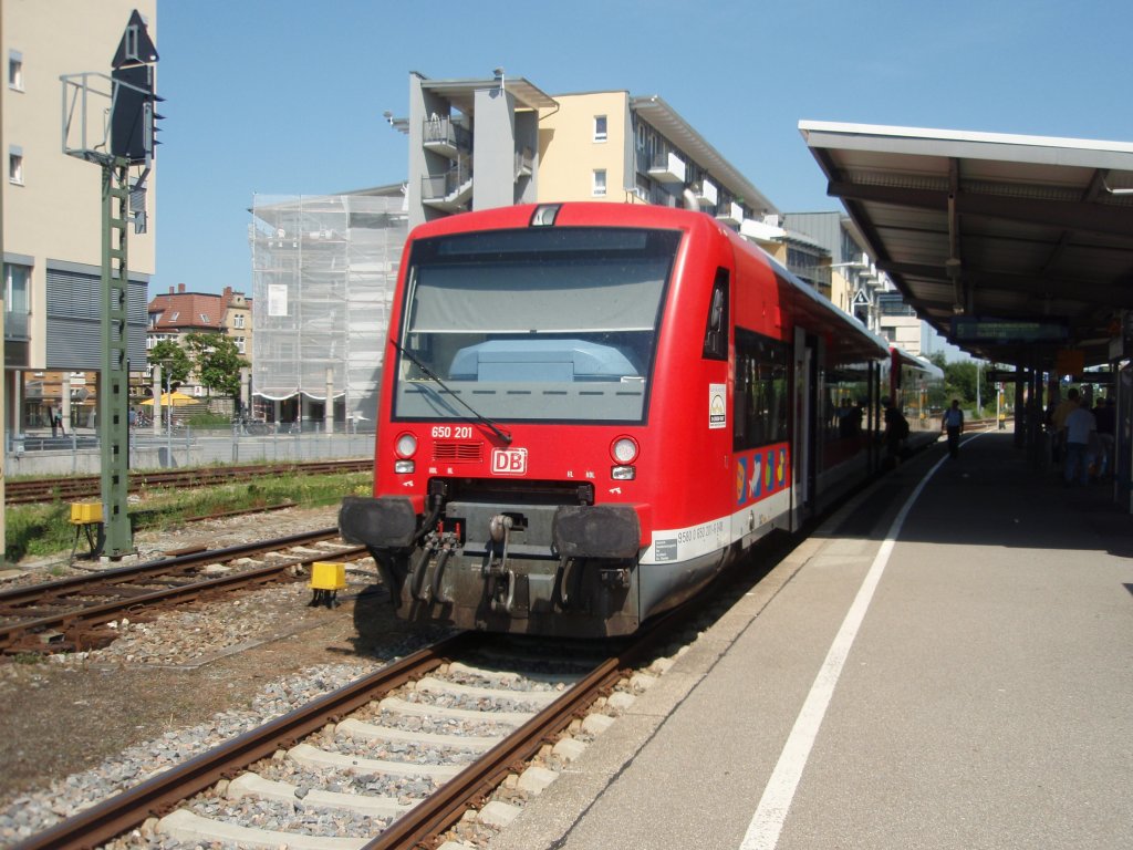 650 201 als RB nach Radolfzell in Friedrichshafen Stadt. 12.07.2011