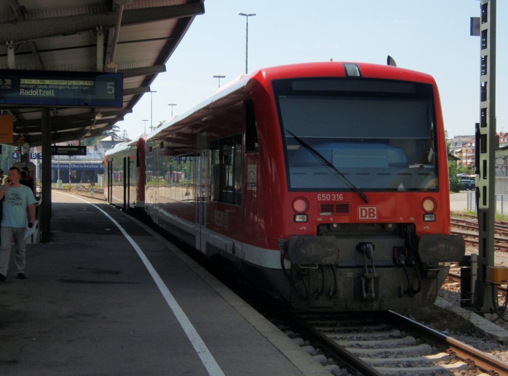 650 316 als RB nach Radolfzell in Friedrichshafen Stadt. 12.07.2011