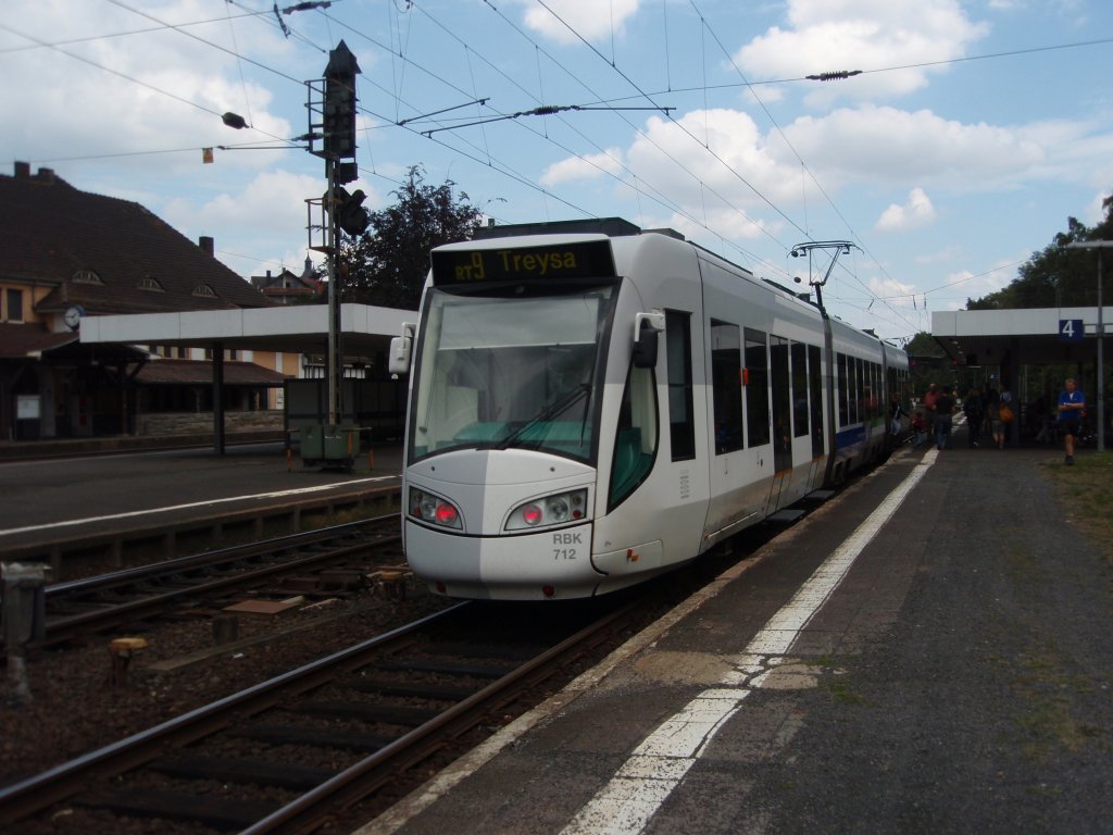 712 der Regionalbahn Kassel als RT 9 aus Kassel-Leipziger Strae in Treysa. 01.08.2009