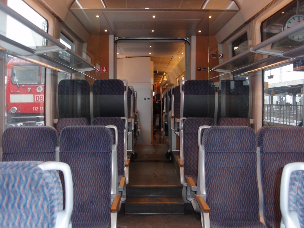Der Innenraum eines VT 642 der eurobahn. 09.01.2010