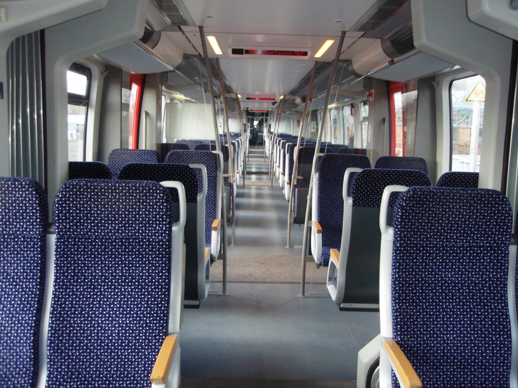 Der Innenraum eines VT 643 der Prignitzer Eisenbahn. 02.04.2010
