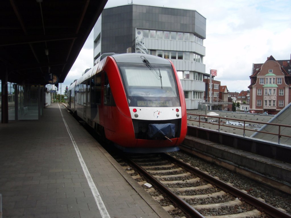 Ein VT 648 der Nordbahn als NBE aus Bad Oldesloe in Neumnster. 12.08.2009