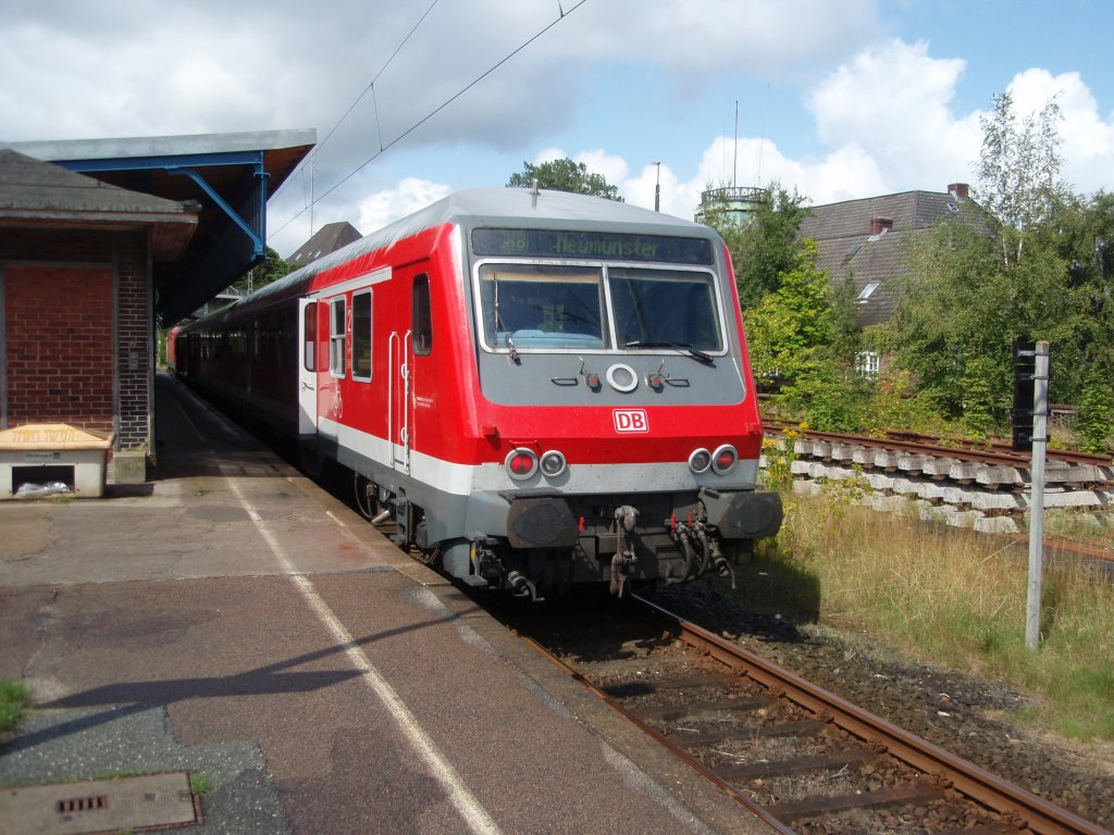 Ein Wittenberger Steuerwagen als RB nach Neumnster in Flensburg. 13.08.2009