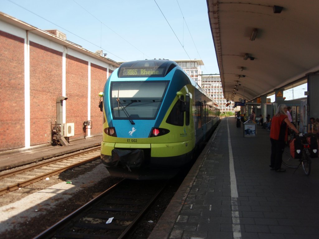 ET 002 der Westfalenbahn als RB 65 nach Rheine in Mnster (Westf.) Hbf. 05.07.2009