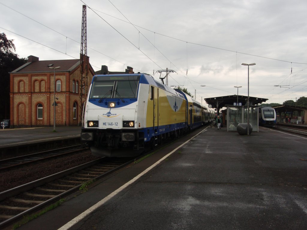 ME 146-12 der metronom Eisenbahngesellschaft als ME Uelzen - Gttingen bei der Einfahrt in Elze (Han). 11.07.2009