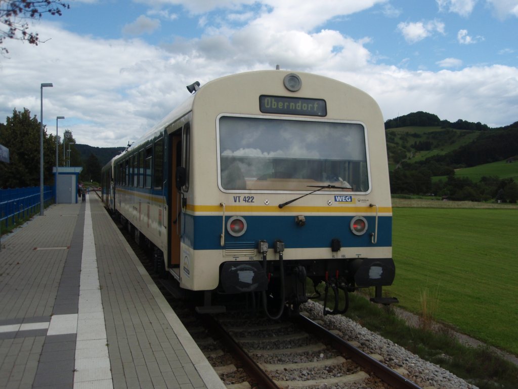 VT 422 der Wrttembergischen Eisenbahngesellschaft als WEG aus Schorndorf in Rudersberg-Oberndorf. 18.07.2011