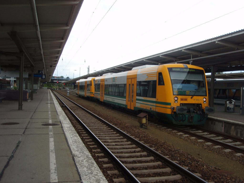 VT 650.75 der Ostdeutschen Eisenbahn als OE 60 nach Wriezen in Berlin-Lichtenberg. 09.08.2012