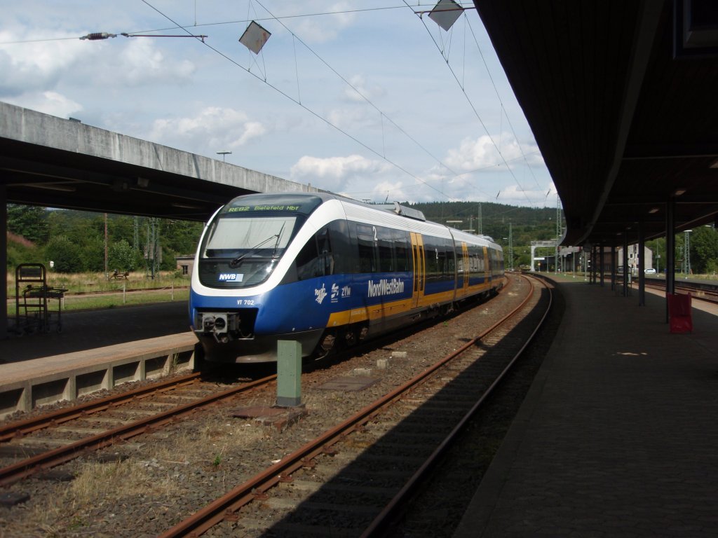 VT 702 der NordWestBahn als RE 82 aus Bielefeld Hbf in Altenbeken. 26.07.2009