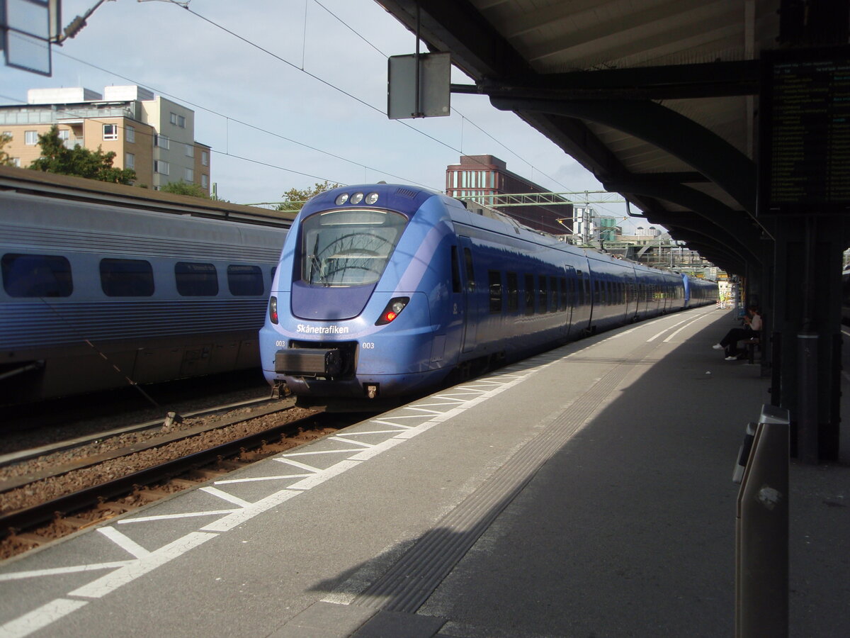 003 von Sknetrafiken als R aus Kristianstad Central in Lund Central. 26.09.2023