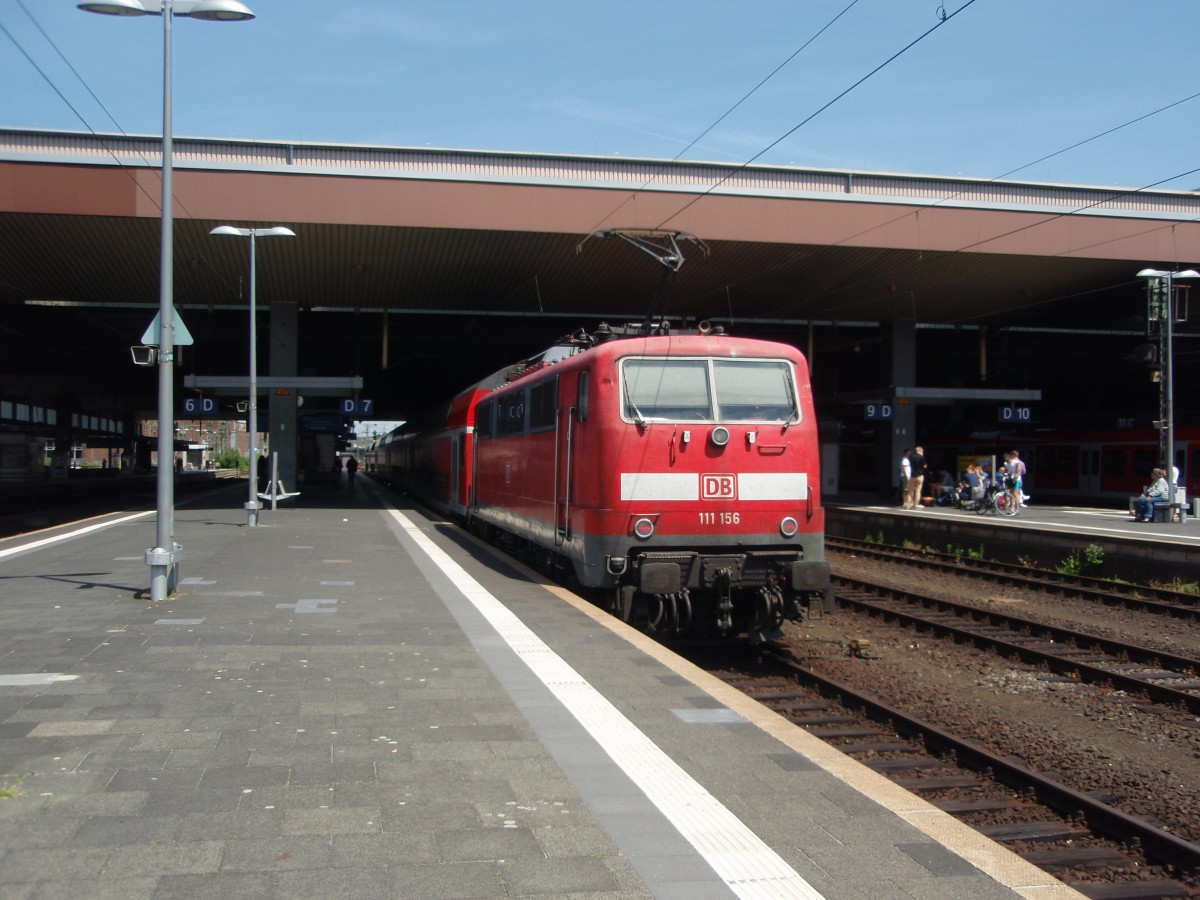 111 156 als RE 4 Aachen Hbf - Dortmund Hbf in Dsseldorf Hbf. 07.06.2015