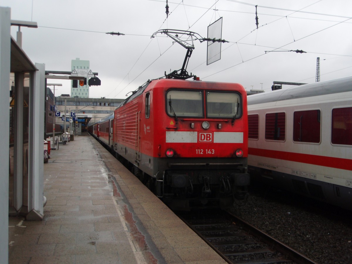 112 143 als RE 7 nach Flensburg in Hmburg-Altona. 21.03.2015