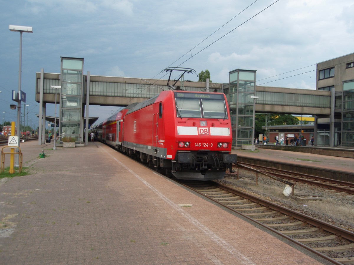 146 124 als RE Hannover Hbf - Norddeich Mole in Emden Hbf. 09.08.2013