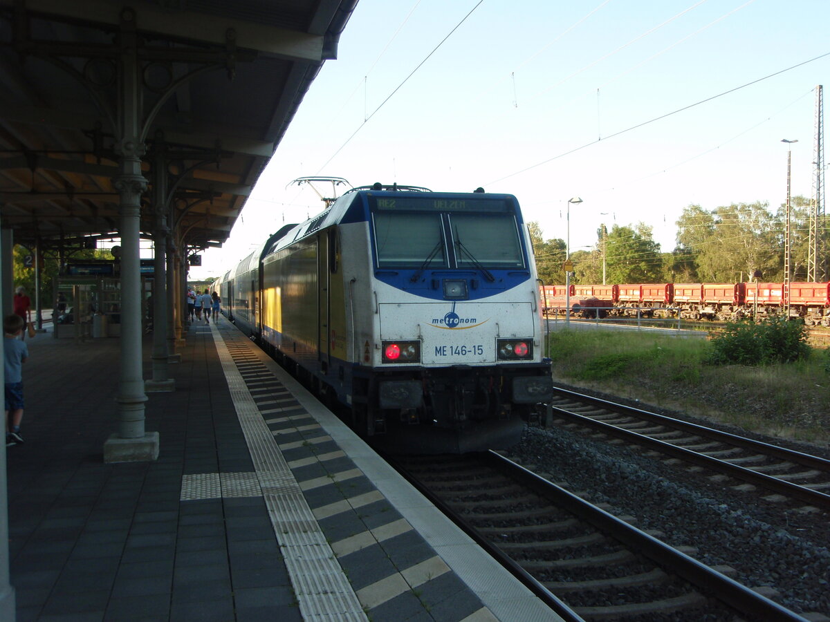 146-15 der metronom Eisenbahngesellschaft als RE 2 Gttingen - Uelzen in Elze (Han.). 02.07.2022
