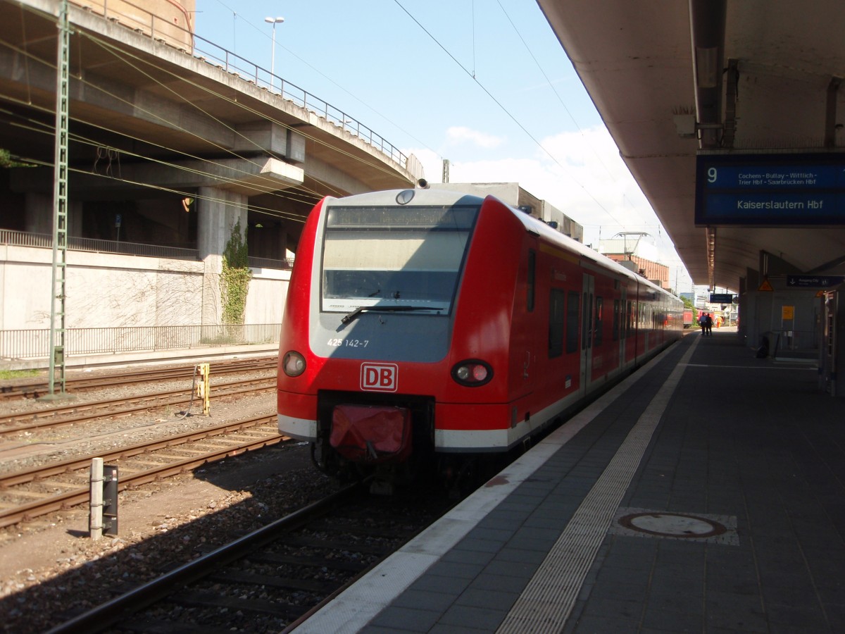 425 142 als RE 1 nach Kaiserslautern Hbf in Koblenz Hbf. 31.05.2014