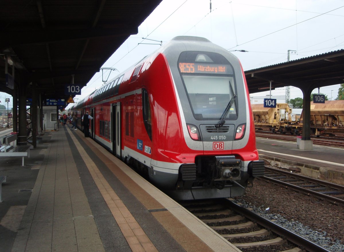 445 050 als RE Frankfurt (Main) Hbf - Wrzburg Hbf in Hanau Hbf. 27.07.2019
