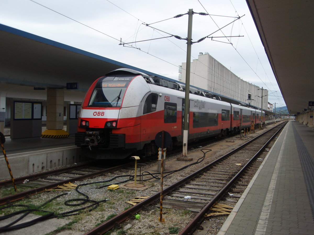 4744 530 als S 50 nach Neulengbach in Wien Westbahnhof. 23.09.2018