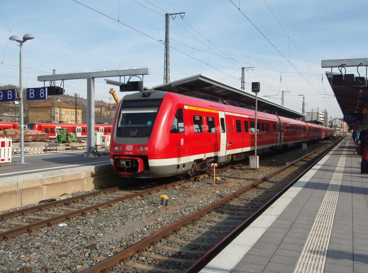 612 024 als RE 7 nach Erfurt Hbf in Wrzburg Hbf. 23.02.2019