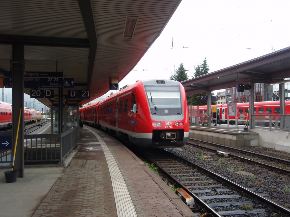 612 566 als RE nach Bayreuth Hbf in Nrnberg Hbf. 26.08.2014