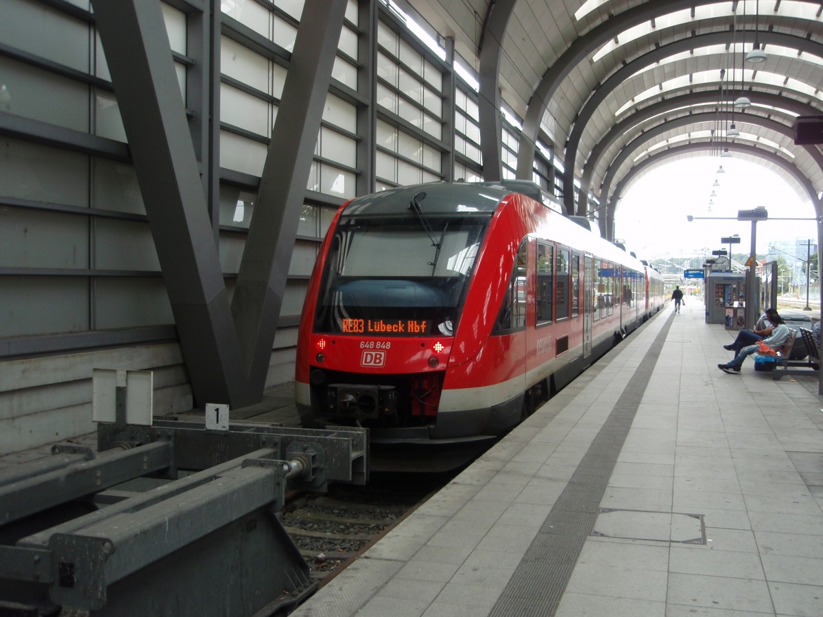 648 848 als RE 83 nach Lbeck Hbf in Kiel Hbf. 01.09.2015