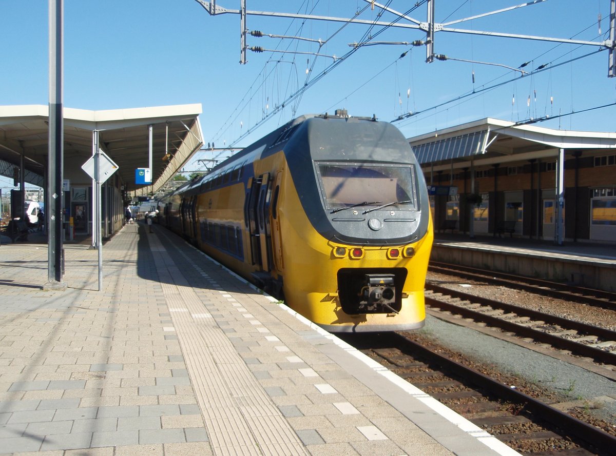 Ein DD-IRM als IC nach Schiphol (Airport) in Venlo. 10.06.2017