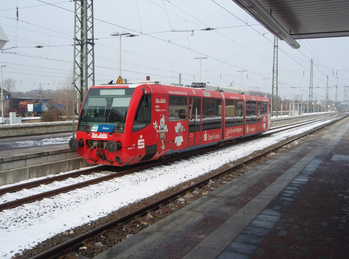 Ein VT 654 der Rurtalbahn als RB 28 nach Euskirchen in Dren. 03.03.2018