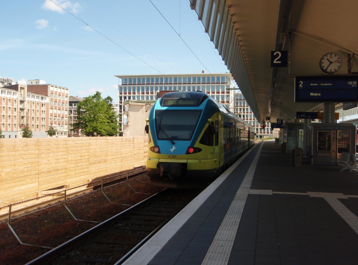 ET 007 der Westfalenbahn als RB 65 nach Rheine in Mnster (Westf.) Hbf. 07.06.2015