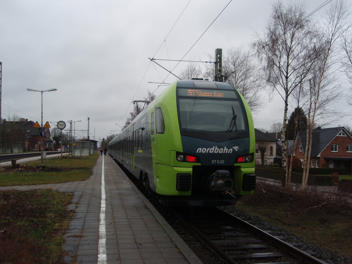 ET 6.02 der Nordbahn als RB 71 nach Hamburg-Altona in Wrist. 21.03.2015