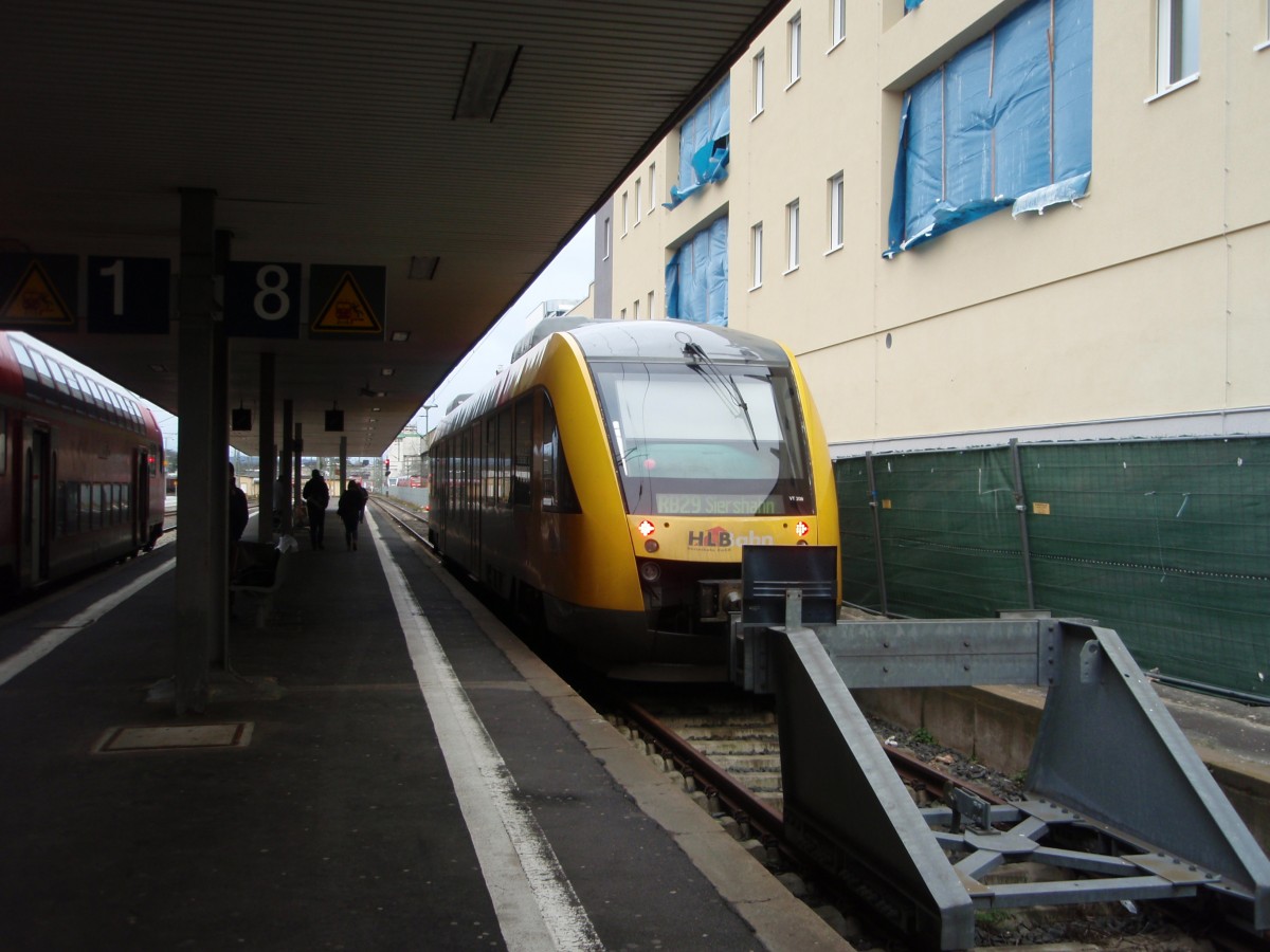 VT 208 der Hessischen Landesbahn als RB 29 nach Siershahn in Limburg (Lahn). 10.01.2015