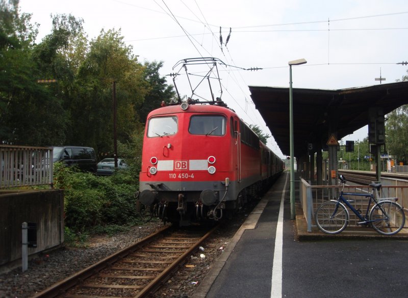 110 450 als RB 48 nach Wuppertal Hbf in Bonn-Mehlem. 13.09.2008