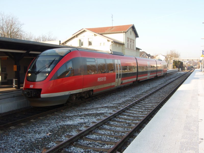 643 051 als RE 10 nach Dsseldorf Hbf in Kleve. 29.12.2008
