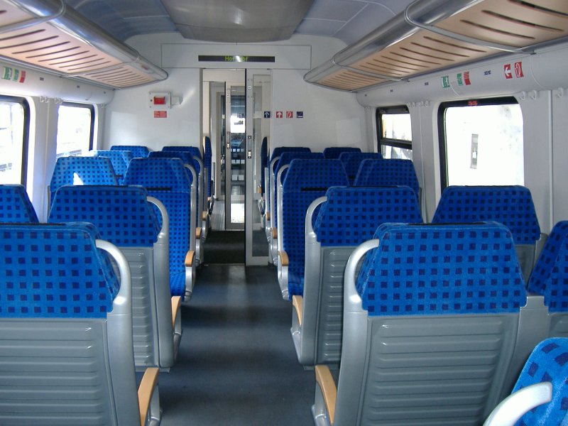 Der Innenraum eines VT 612.4. 02.08.2006