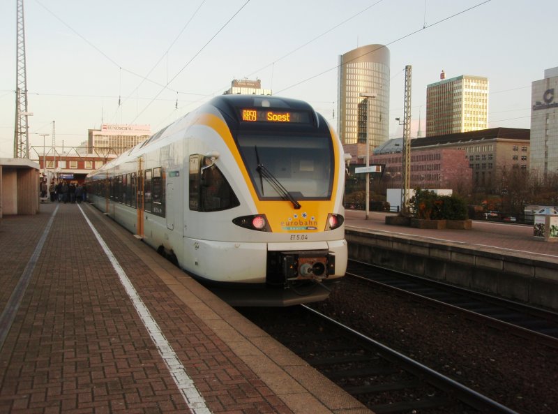 ET 5.04 der eurobahn als RB 59 nach Soest in Dortmund Hbf. 22.12.2008