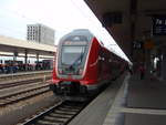 446 001 als RE aus Frankfurt (Main) Hbf in Mannheim Hbf.