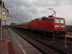 143 180 als RE 9 Kassel-Wilhelmsh�he - Halle (Saale) Hbf in Berga-Kelbra. 03.12.2011