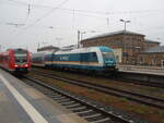 BR 223 SIEMENS Eurorunner/752172/223-064-der-laenderbahn-als-re 223 064 der Lnderbahn als RE 2 nach Mnchen Hbf in Hof Hbf. 24.09.2021