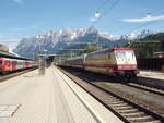 101 001 der AKE Eisenbahntouristik aus Cottbus Hbf in Bischofshofen. 06.05.2024
