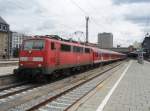 111 041 als RB nach Innsbruck in Mnchen Hbf. 25.06.2011