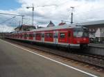 420 415 als S 2 nach Filderstadt in Schorndorf. 18.07.2011