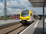 ET 4.02 der Go Ahead Baden-Wrttemberg als RE 8 Stuttgart Hbf - Wrzburg Hbf in Heilbronn Hbf.