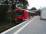 Ein ET 474 als S 1 nach Blankenese in Poppenbttel. 25.07.2013