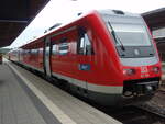 612 990 als RE 32 Bamberg Hbf - Nrnberg Hbf in Neuenmarkt-Wirsberg.