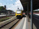 280.1 der Hessischen Landesbahn als RB 45 Fulda - Limburg (Lahn) in Gieen. 26.06.2021