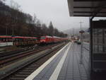 DB Kurhessenbahn/837774/245-017-als-re-97-aus 245 017 als RE 97 aus Usseln bei der Einfahrt in Brilon Wald. 03.02.2024