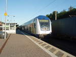 Ein Doppelstock Steuerwagen der metronom Eisenbahngesellschaft als RE 2 Hannover Hbf - Gttingen in Kreiensen. 02.07.2022
